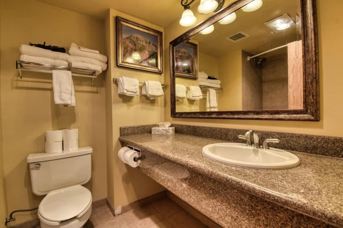 Studio 115 Perfect Location With Pool And Hot Tub Crested Butte Exterior photo